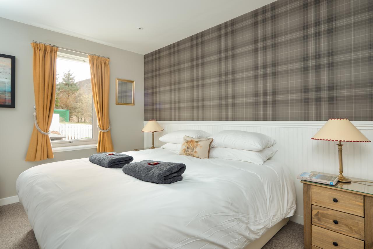 Highland Holiday Cottages ニュートンモア エクステリア 写真